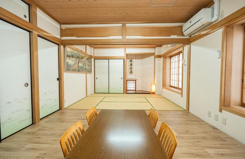 Higashiyotsugi Apartment | Yotsugi House 2nd Floor - Prime Location Near Asakusa and Skytree