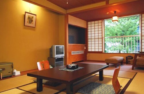 Tsukioka Onsen Hotel | Yuden Murakamikan