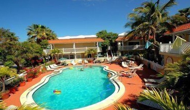 2 Bedroom, 2 Bathroom on the bay front. #157 Pet Friendly in Bradenton Beach