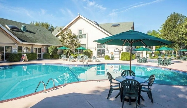 2BR w/Full Kitchen Near Branson Strip – Perfect for Group Getaways | 2 Units in Branson