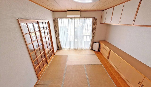 A Japanesemodern cottage with four Japanesestyle/Nasushiobara City Tochigi