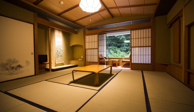 Aizu Higashiyama Onsen, Tsuki no Akari