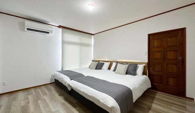b hotel Eight Valley Nakamachi - Expansive 4BR Apartment in Vibrant Nakamachi in Hiroshima