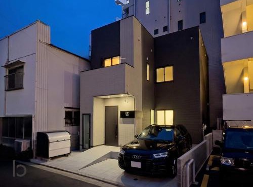 b hotel EIGHT VILLA KAMINOBORI - Free Parking New Entire 3BR House in Quiet Area