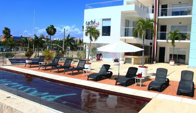 Cache Hostel & Hotel in Playa del Carmen