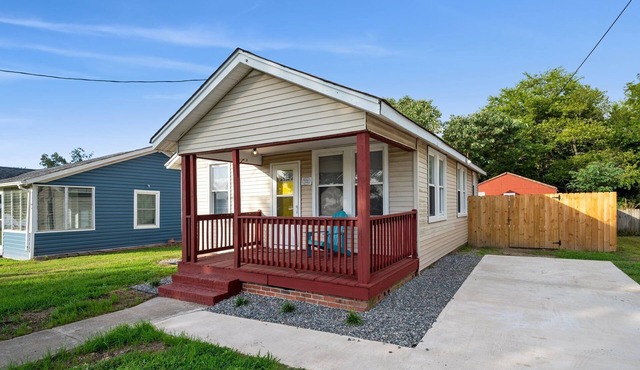 Close Beach Access - 150 Yards to Fishing Pier! in Hampton
