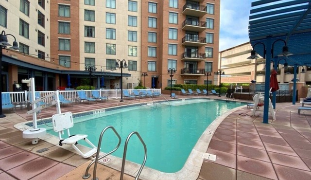 Comfortable Club Wyndham National Harbor, 2 Bedroom Deluxe Suite in National Harbor