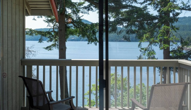 Cozy Harborside Stay | Secluded Orcas Island Getaway- Harborside 2462 in Eastsound