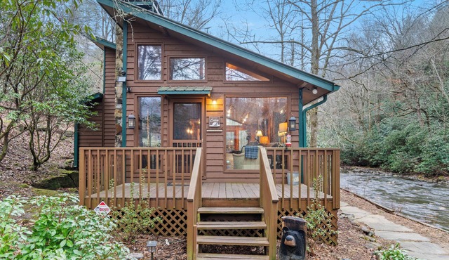 Creekside - Firepit - Hiking Nearby - Family Friendly in Hayesville