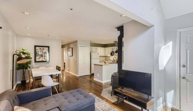 Downtown 2 BDR/2 BA - Walk to Everything in Boulder
