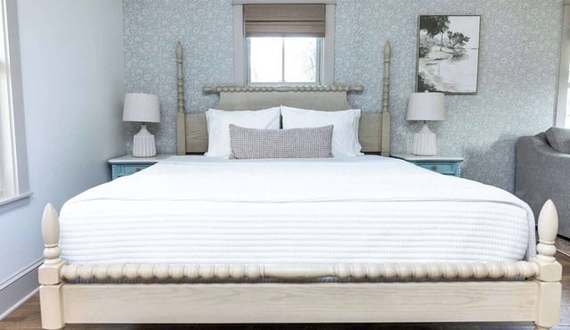 Downtown Boutique Suite/On-Site Parking/ADA in St. Augustine
