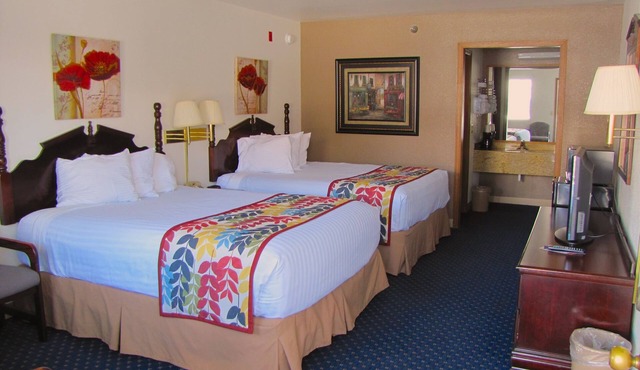 Dutton Inn in Branson