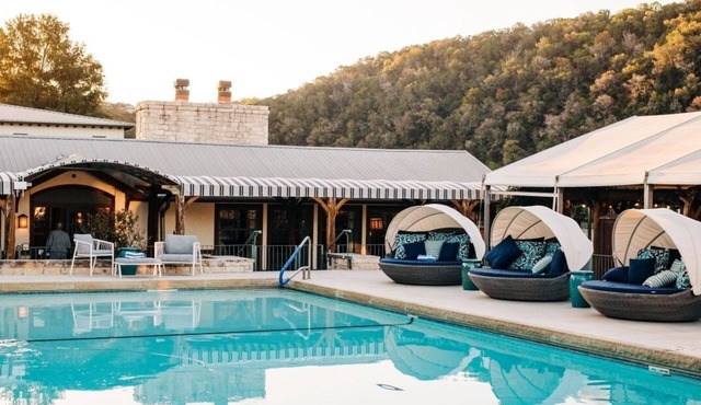 Enjoy Lakefront Retreat w/Full Spa, Pools and Garden at Lodge-styled Resort in Austin