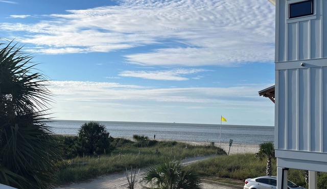 Fantastic Beach views, Great house & just steps until your feet are in the sand! in Indian Pass