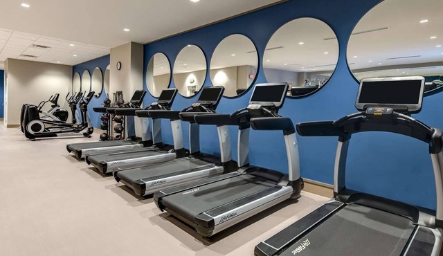 Get Ready for Blissful Getaway! 4 Posh Units, Pet-Friendly in Columbus