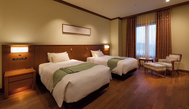 Grand Empire Hotel in Oonojo