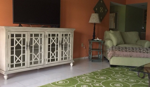 Guests are sure to enjoy a memorable vacation in this fully furnished Condo in Punta Gorda