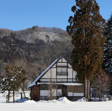 Hakuba ailerouge KAMISHIRO Hakuba Fireplace Retreat , Group Stay 8pax, Near Ski Resort