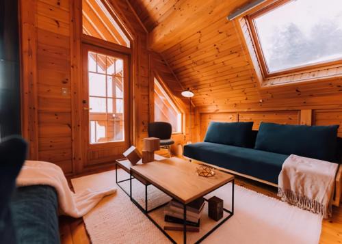 Hakuba Hills Lodge