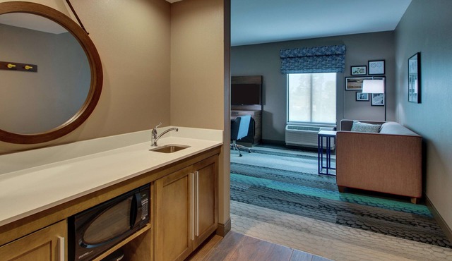 Hampton Inn & Suites Southport in Southport