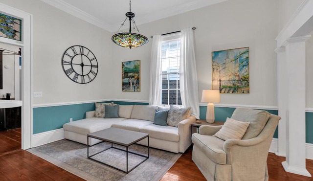 Historic Marigny home steps from Frenchmen St in New Orleans