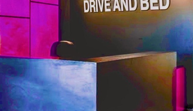 hotel DRIVE AND BED