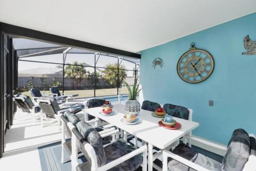 Ideal for Couples or Families looking for a Vacation Home with Private Pool and Yard in Kissimmee