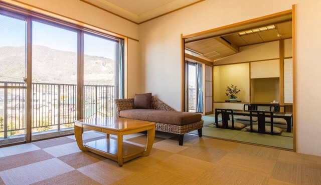 Japanese Onsen Ryokan KOHAKUEN