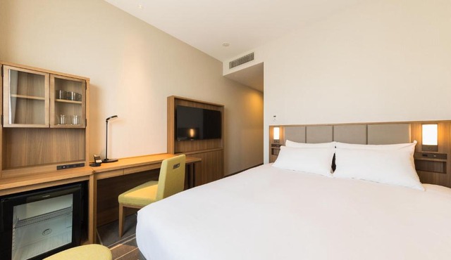JR-East Hotel Mets Mejiro