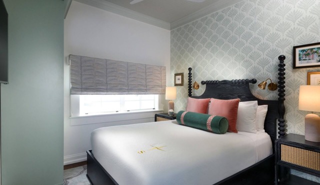 Key West Bliss – Stroll to South Beach for a Relaxing and Unforgettable Stay! in Key West
