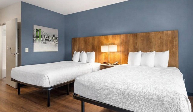 King Studio in McDonough, GA w/Kitchen, Free Breakfast & Parking in McDonough