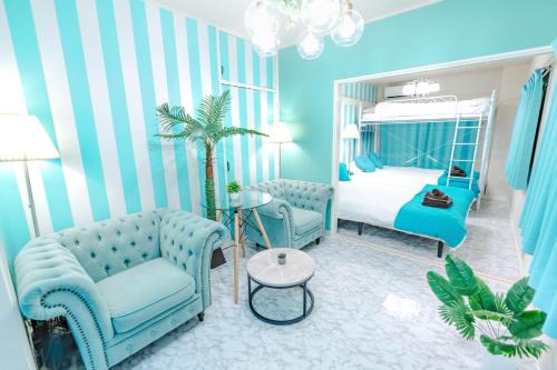 LEON RESORT HOTEL Max 9 people 3 min taxi Ikebukuro Station Tiffany Blue yellow Room 最大9名 池袋