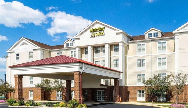 Mainstay Suites Dover in Dover
