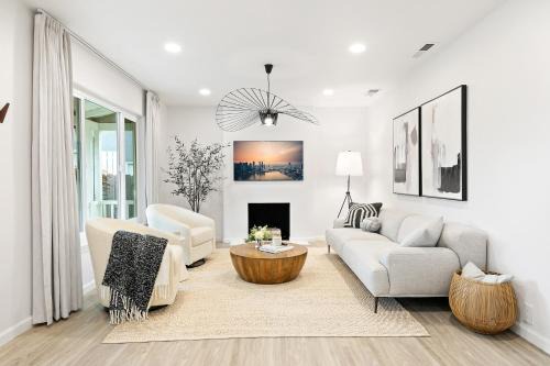 # Marbella Lane - Charming and Modern Home in SJ in San Jose