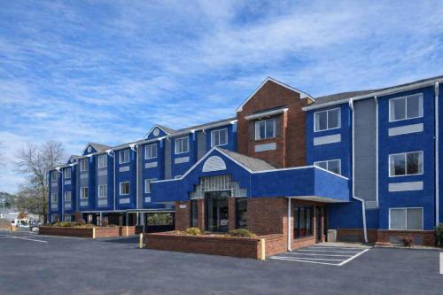 Microtel Inn by Wyndham Lake Norman in Cornelius