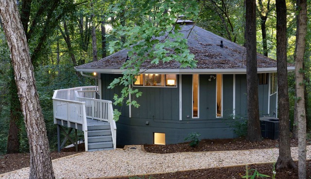 Modern Treehouse Close to Duke in Durham