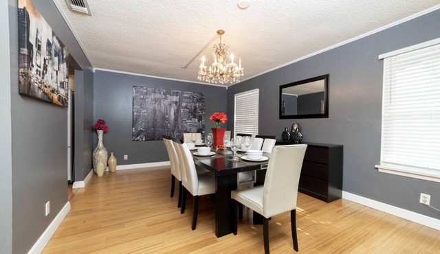 Newly Renovated Townhouse in a Great Location. in San Antonio