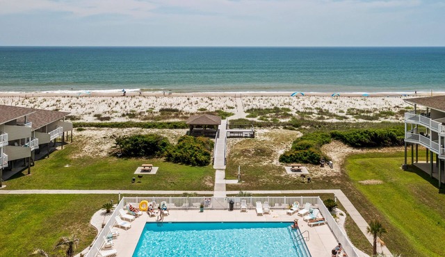 Oceanfront Sunrise & Sunset Views – Oak Island in Oak Island