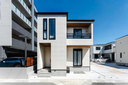 PayPayドーム徒歩圏内,新築戸建て,最大8名,駐車場2台,天神博多空港へ好アクセス in Fukuoka