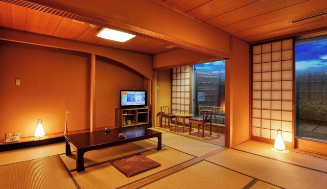 Plaza Hotel Mutsu