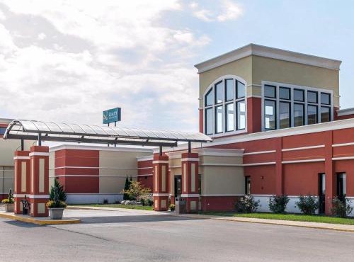Quality Inn & Suites Mattoon South in Mattoon