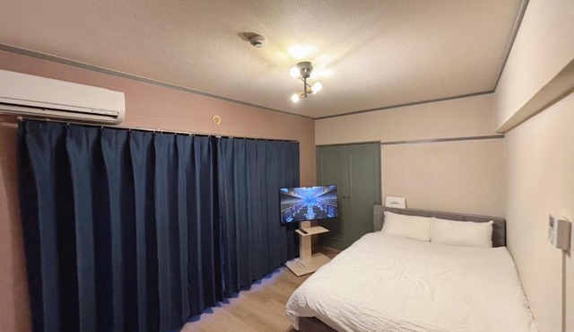 Rafore Building 26, Room 305