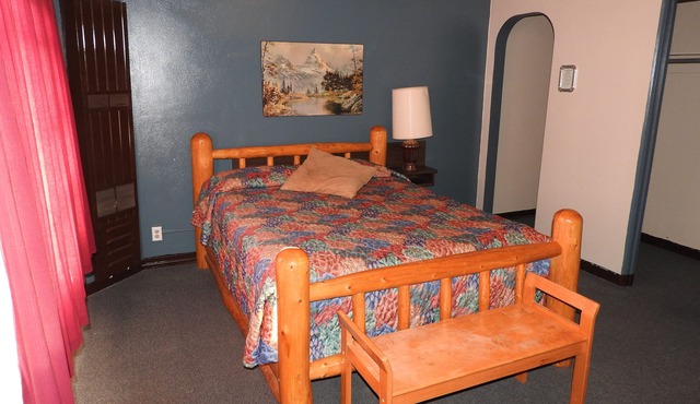 Rainbow Motel in Thermopolis