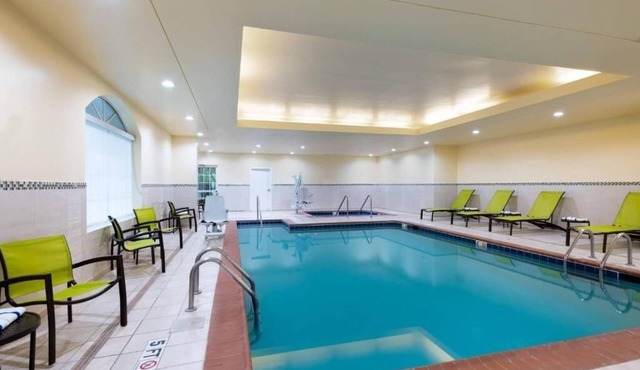 SpringHill Suites | King Suite | Kingsmill, Golden Horseshoe in Williamsburg