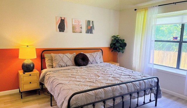 Stunning 4Br2Ba. Pets Friendly. Extended Stay welcome! in Arlington