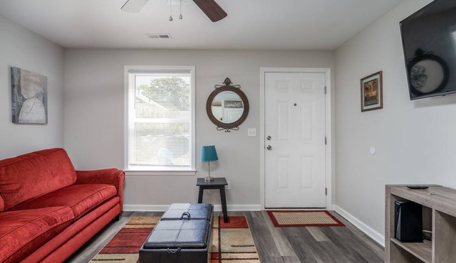 Three blocks from the beach in Hampton