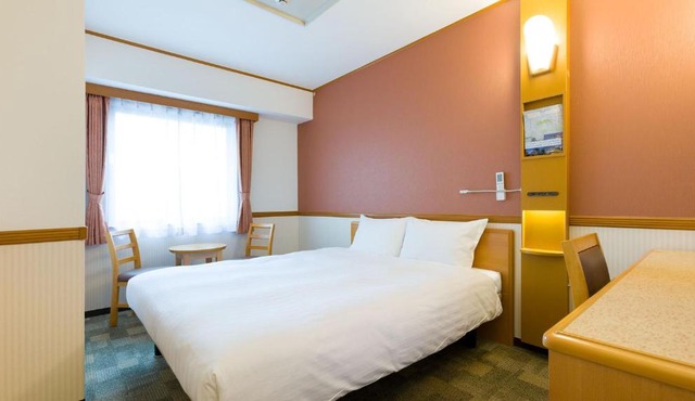 Toyoko Inn Yokohama Shinkoyasu Ekimae
