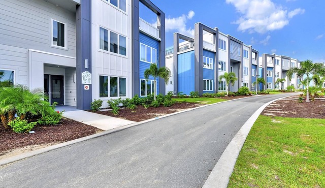 Tranquil Condo near Disney with Resort & Waterpark Access - B8-134 in Kissimmee