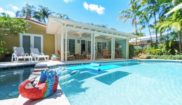 Victoria Park Tropical Gem with Heated Saltwater Pool & Spa in Fort Lauderdale