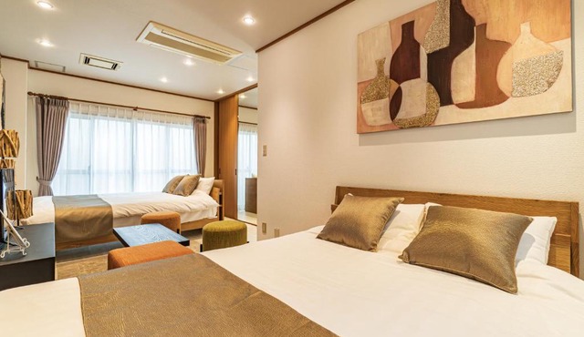 Yotsuya House 401